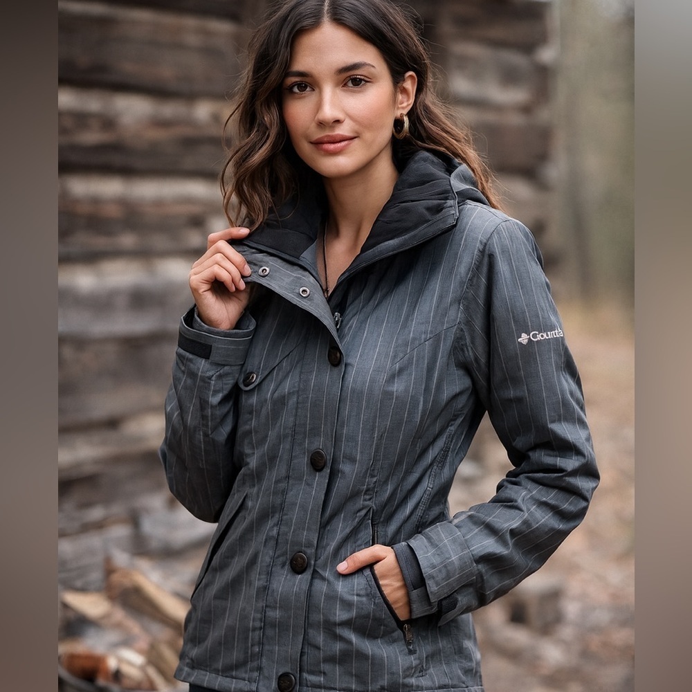 Columbia Titanium Omni-Tech Waterproof Jacket – Women’s Medium